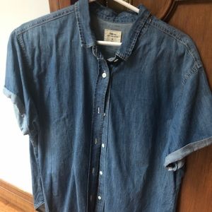 Gap button down chambray shirt size M